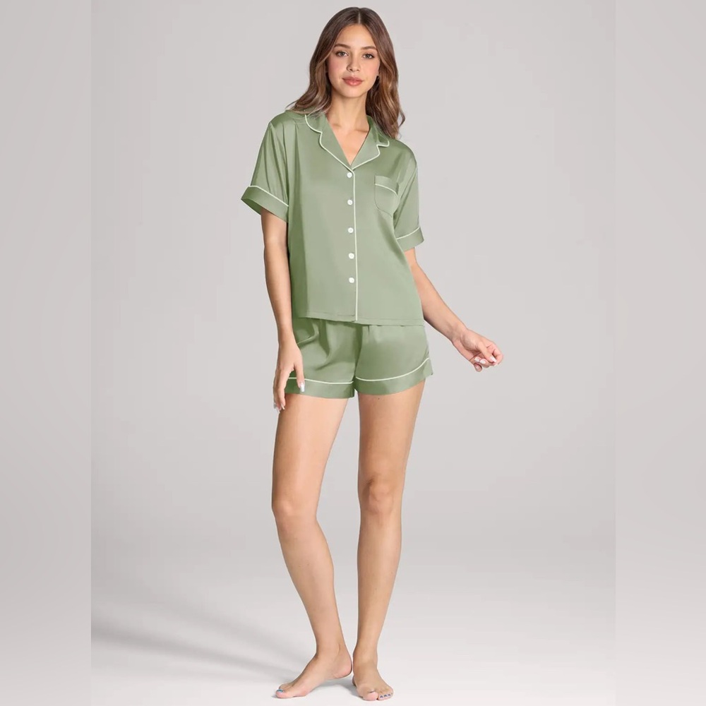 Azazie Satin Contrast Piping Pajama Set - Picture 4 of 5